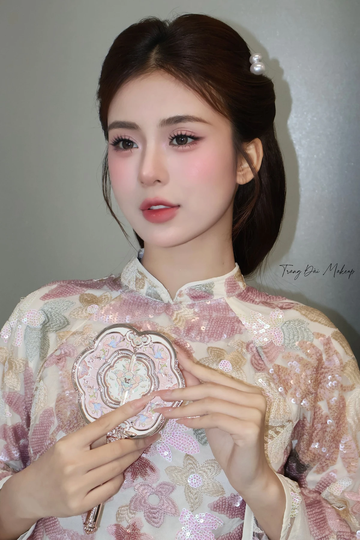 Trang điểm tiệc — 10